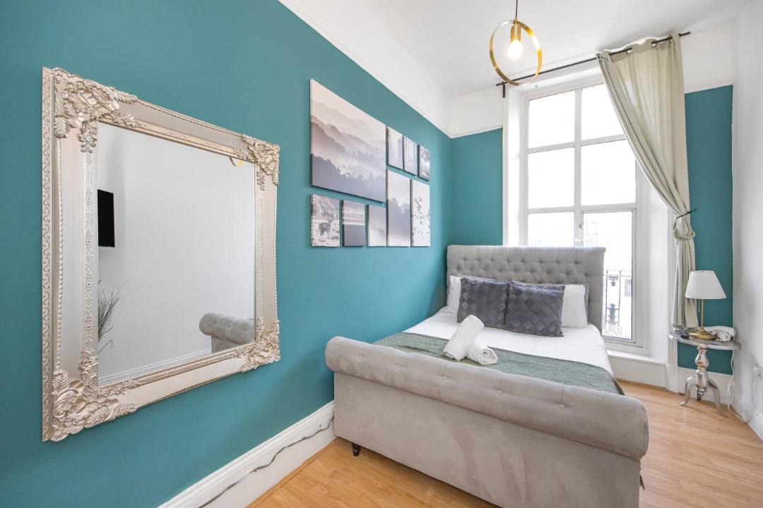 Photo of Others in Pimlico