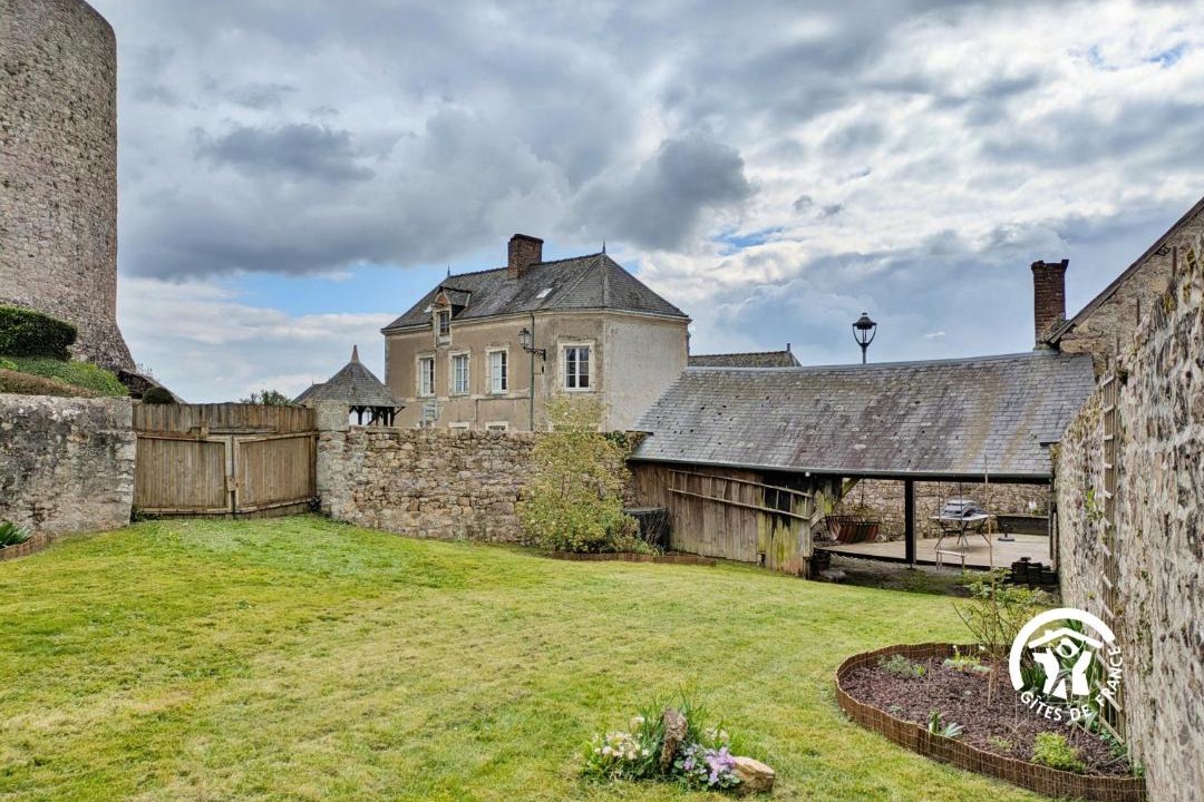 Photo of Others in Sainte-Suzanne-and-Chammes