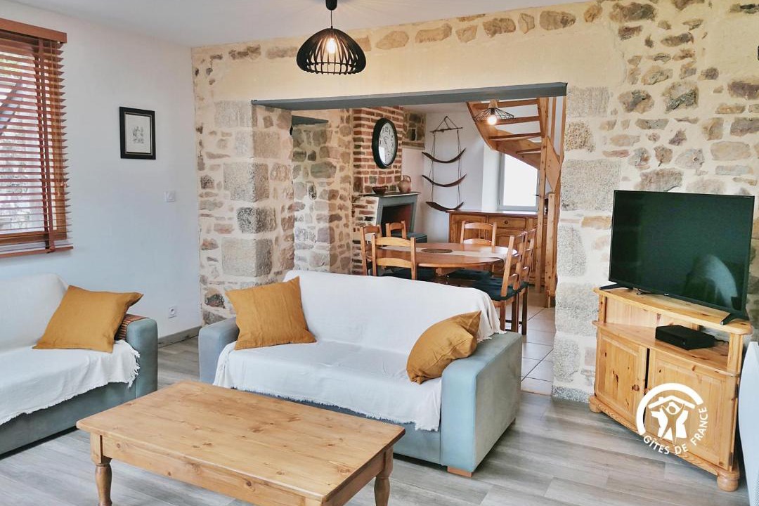 Photo of Others in Sainte-Suzanne-and-Chammes