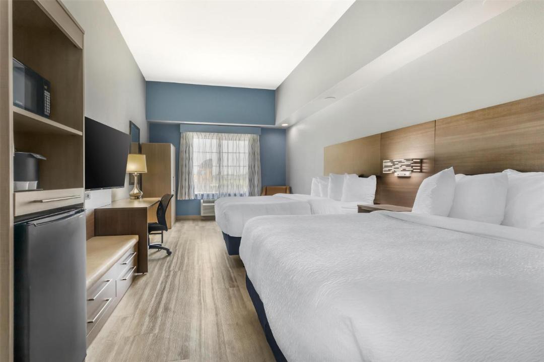 Photo of Bedroom in Forest Hill