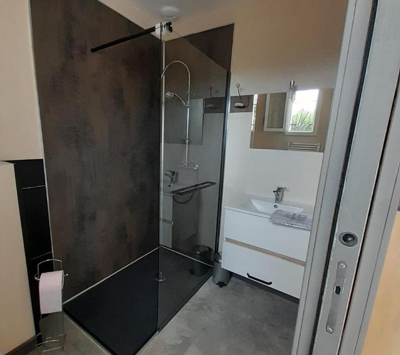 Photo of Bathroom in Lagarrigue