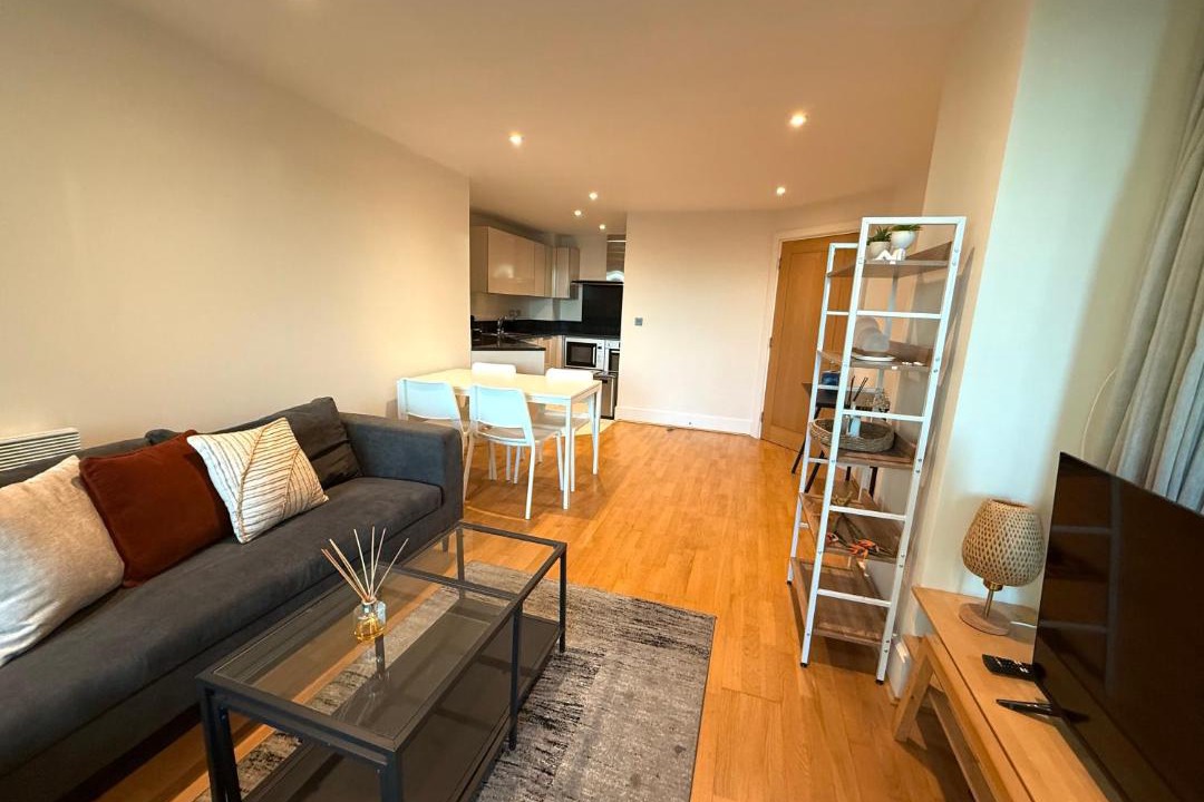 Photo of Others in Vauxhall