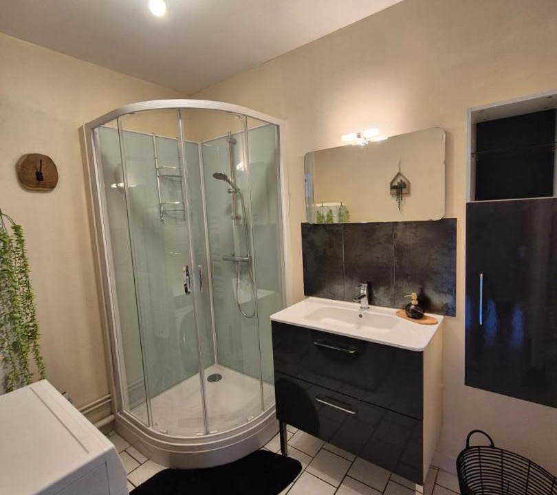 Photo of Bathroom in Criquebeuf-en-Caux