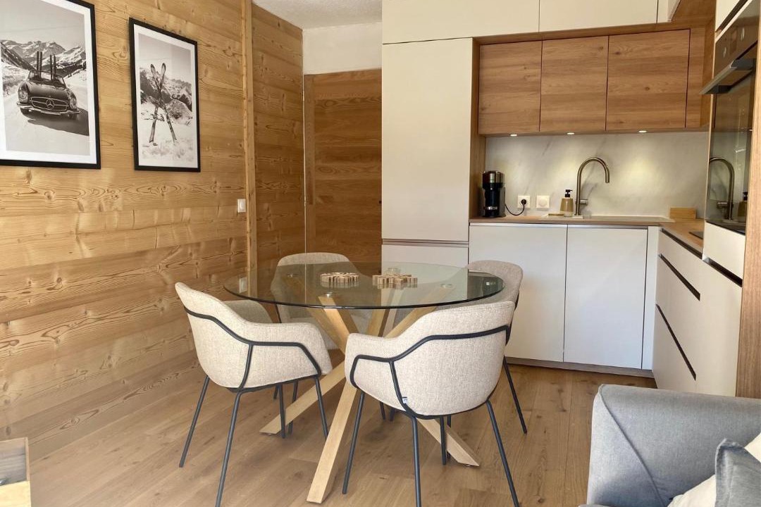 Photo of Others in Demi-Quartier