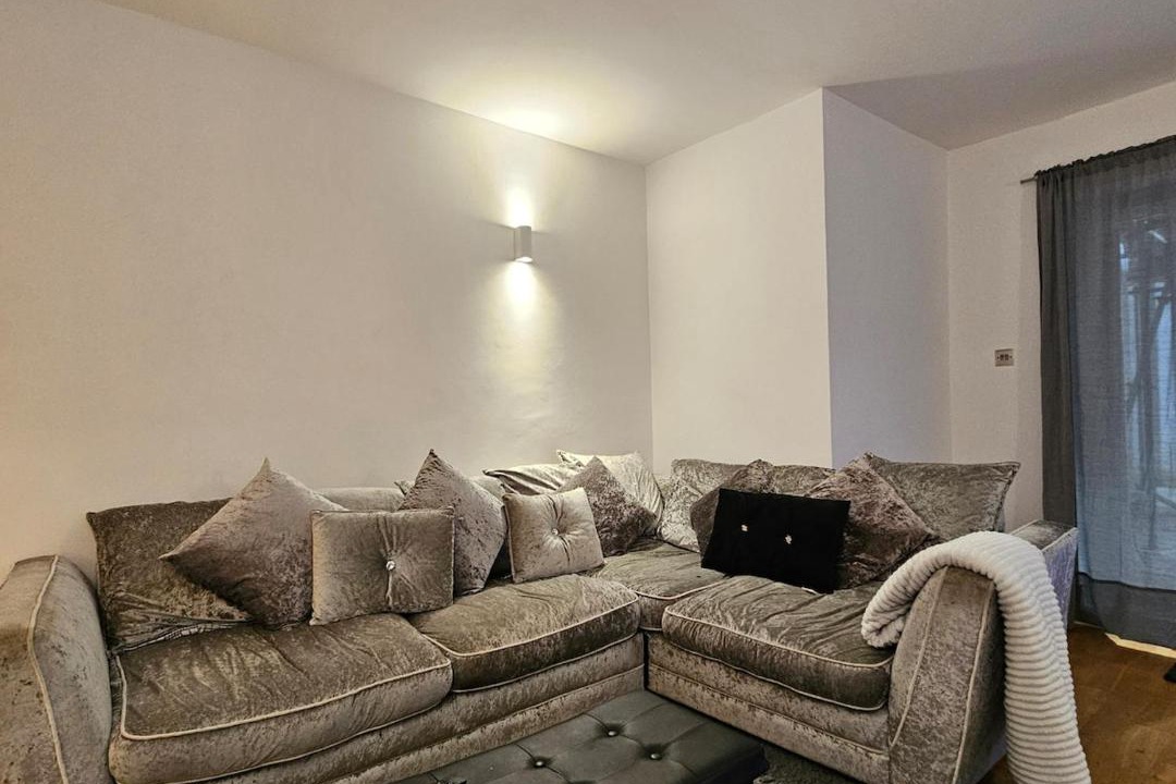 Photo of Livingroom in Cathedrals