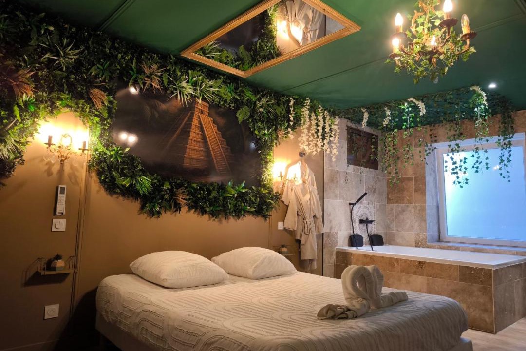 Photo of Others in LʼEtrat