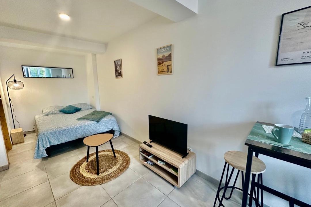 Photo of Others in Izeste