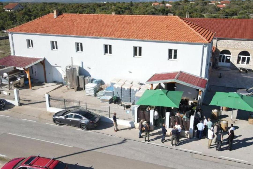 Photo of Others in Cove Parja