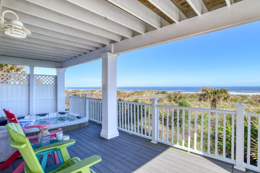 Photo of Patio Balcony in Crescent Beach