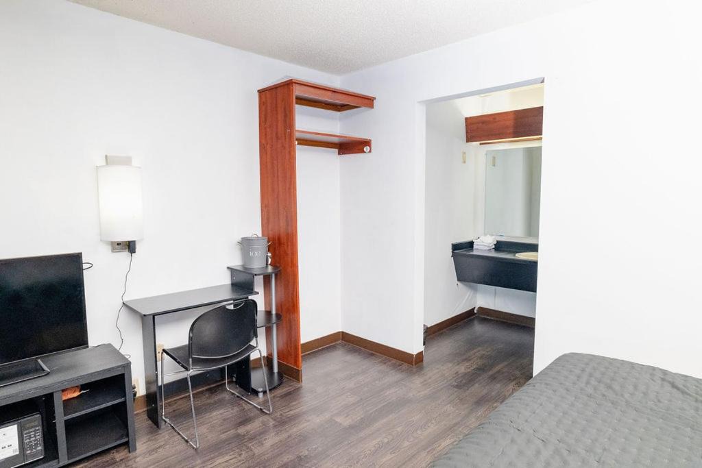 Photo of Bedroom in Jennings Lodge