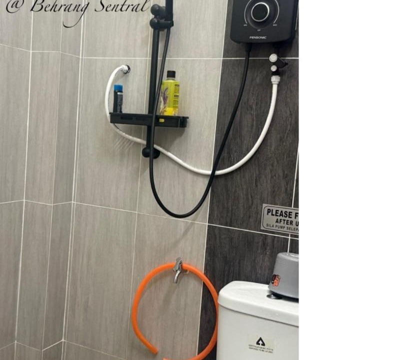 Photo of Bathroom in Behrang Stesen