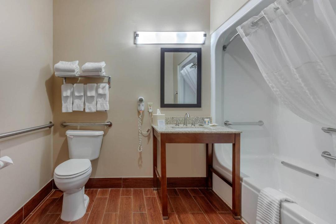 Photo of Bathroom in Rolla