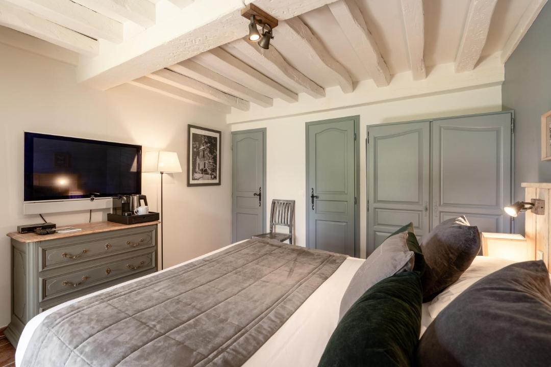 Photo of Bedroom in Pont-l'Eveque