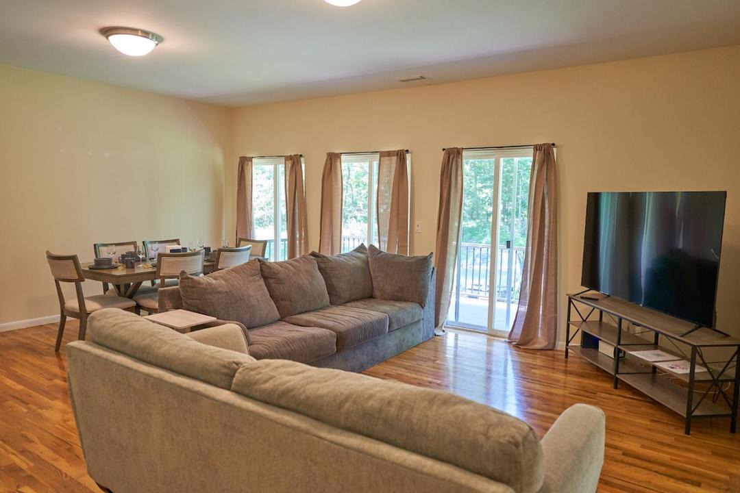 Photo of Others in Beemerville