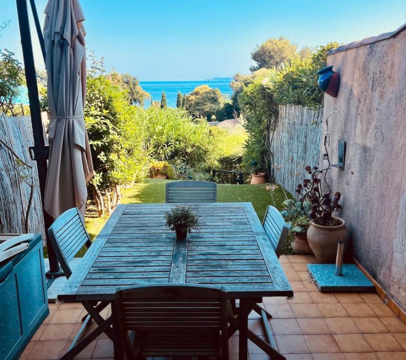 Photo of Patio Balcony in Rayol-Canadel-sur-Mer