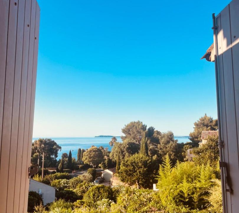 Photo of Patio Balcony in Rayol-Canadel-sur-Mer