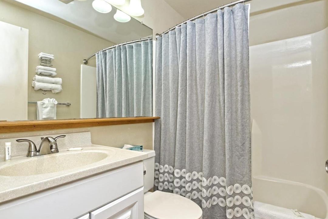 Photo of Bathroom in Lakeway