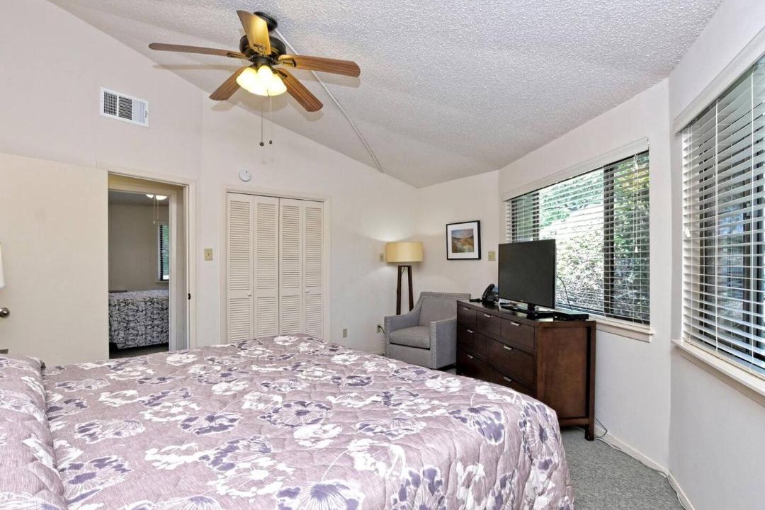 Photo of Bedroom in Lakeway