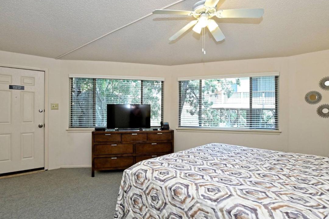 Photo of Bedroom in Lakeway