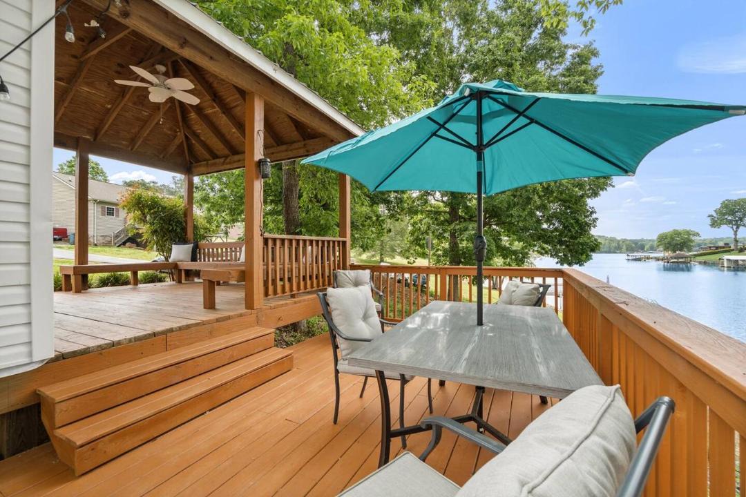 Photo of Patio Balcony in Taylorsville