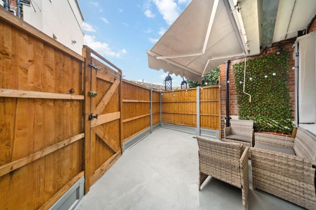 Photo of Patio Balcony in Rotherhithe