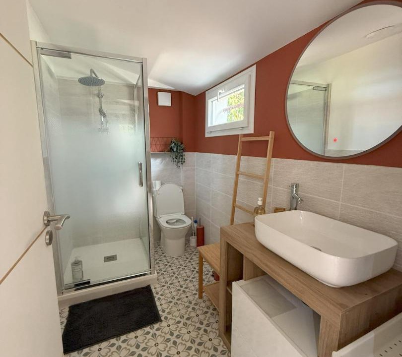 Photo of Bathroom in La Roque-d'Antheron