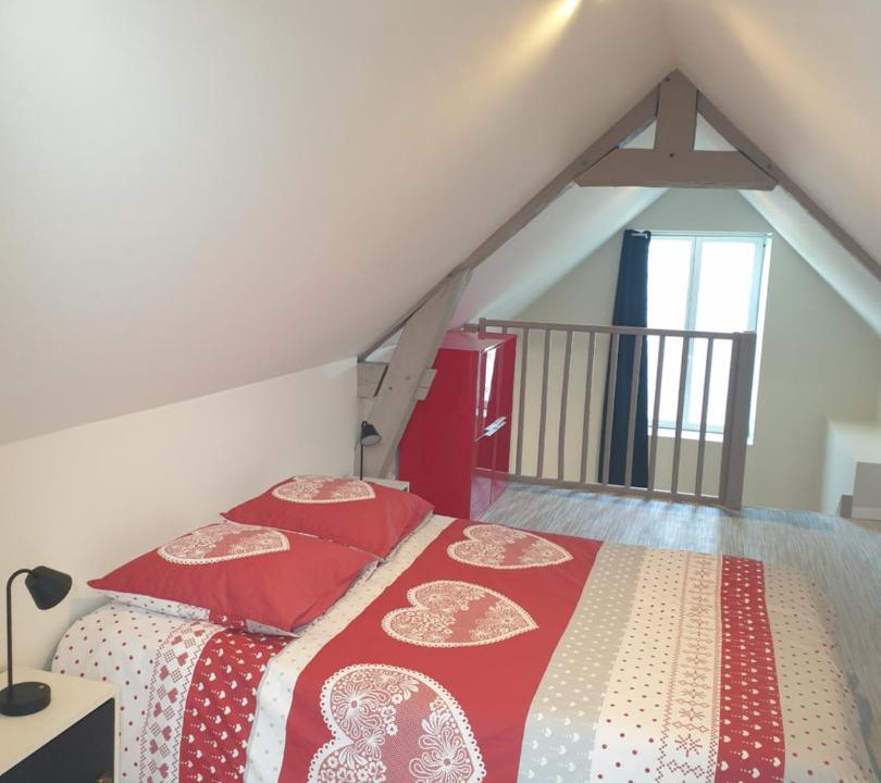 Photo of Bedroom in Noyant-Villages