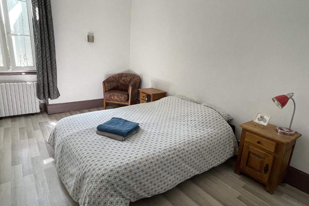 Photo of Bedroom in Imphy