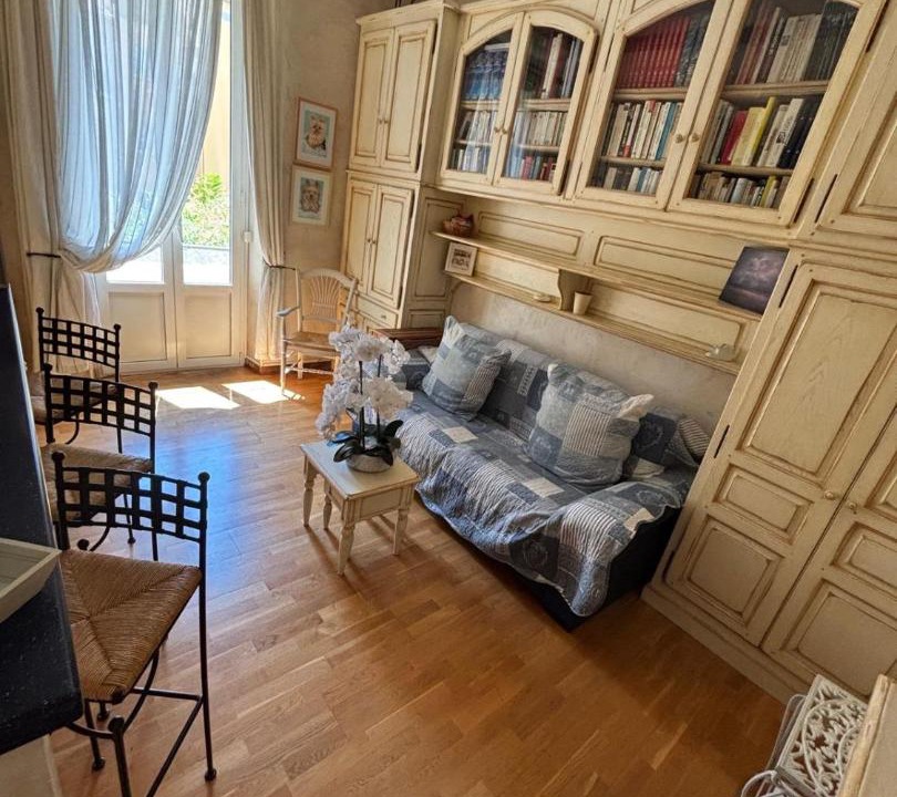 Photo of Others in Quartier du Port