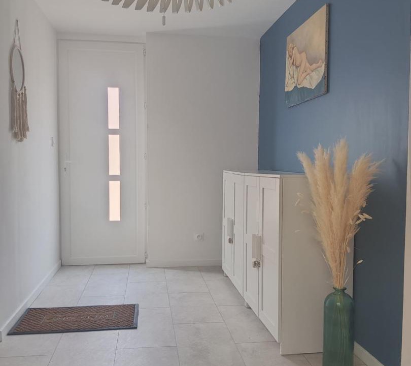 Photo of Others in Illies