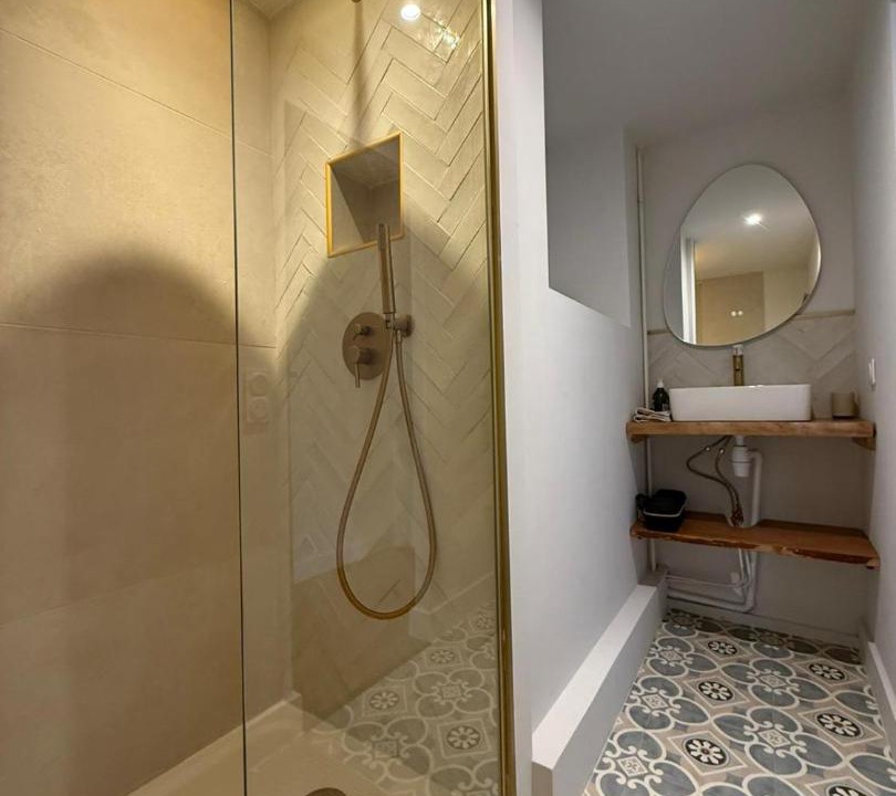 Photo of Bathroom in Bourgueil