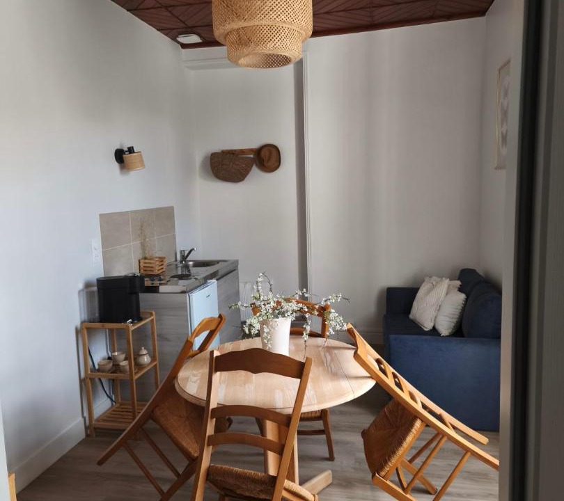 Photo of Others in Cravant-les-Coteaux