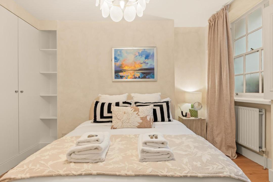 Photo of Bedroom in Bloomsbury