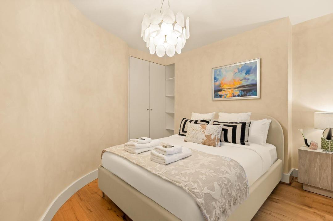 Photo of Bedroom in Bloomsbury