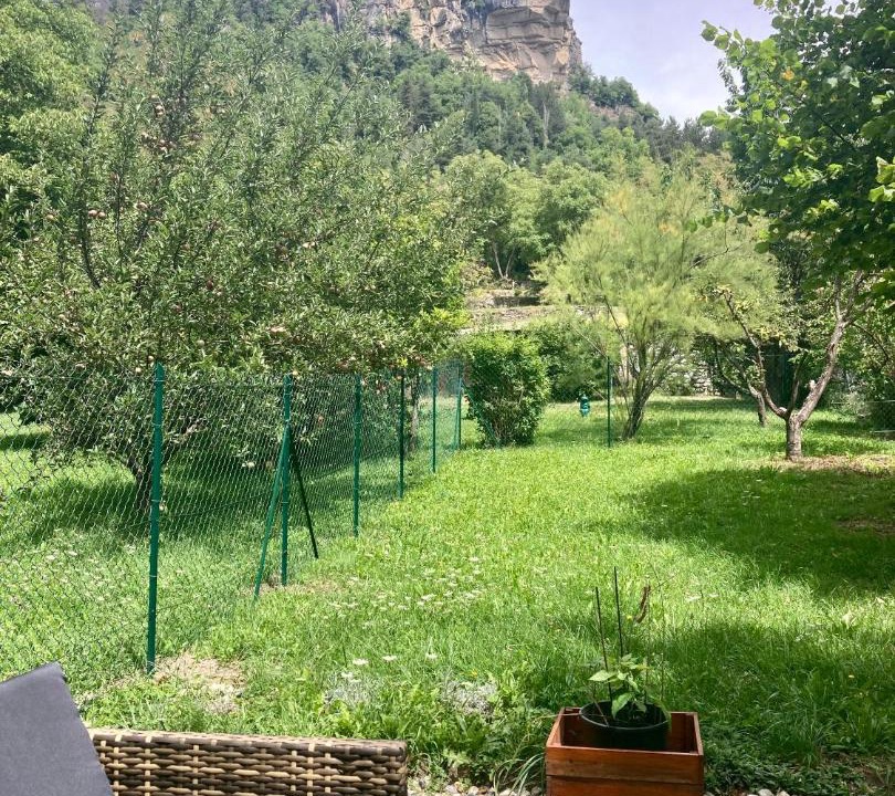 Photo of Others in Annot