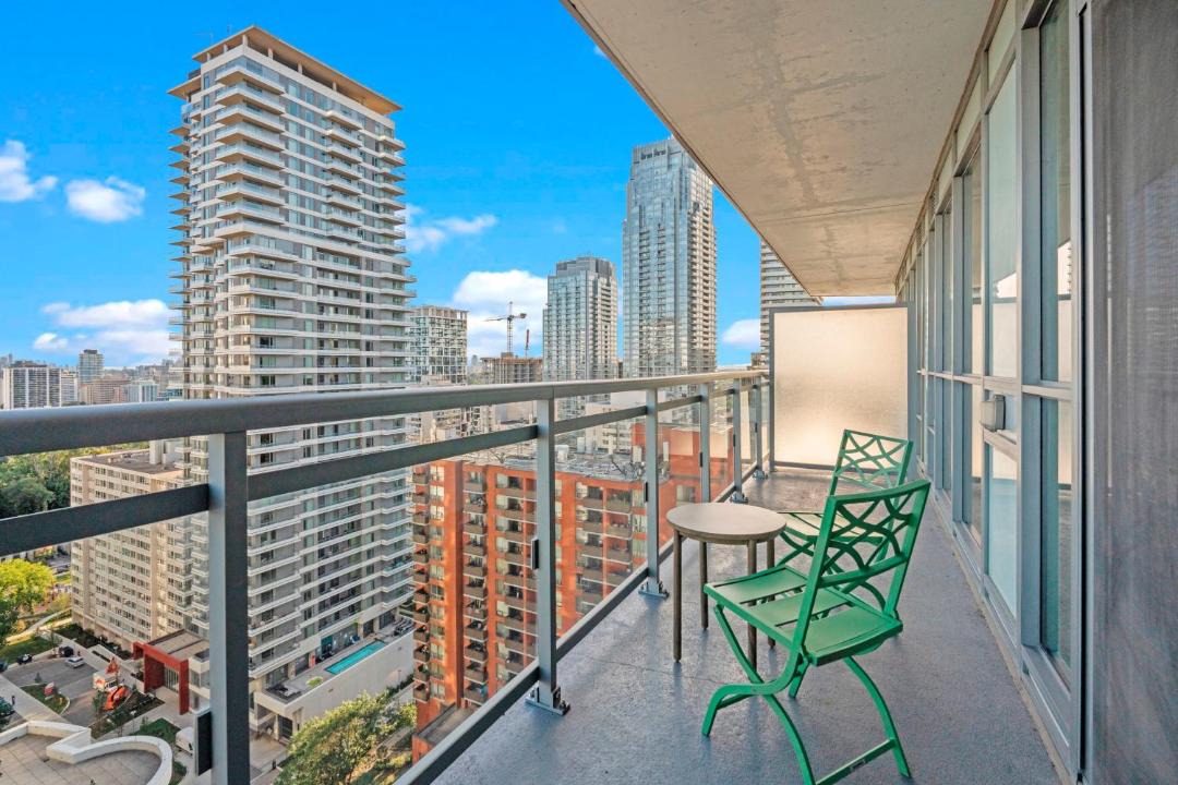 Photo of Patio Balcony in Yonge-Eglinton