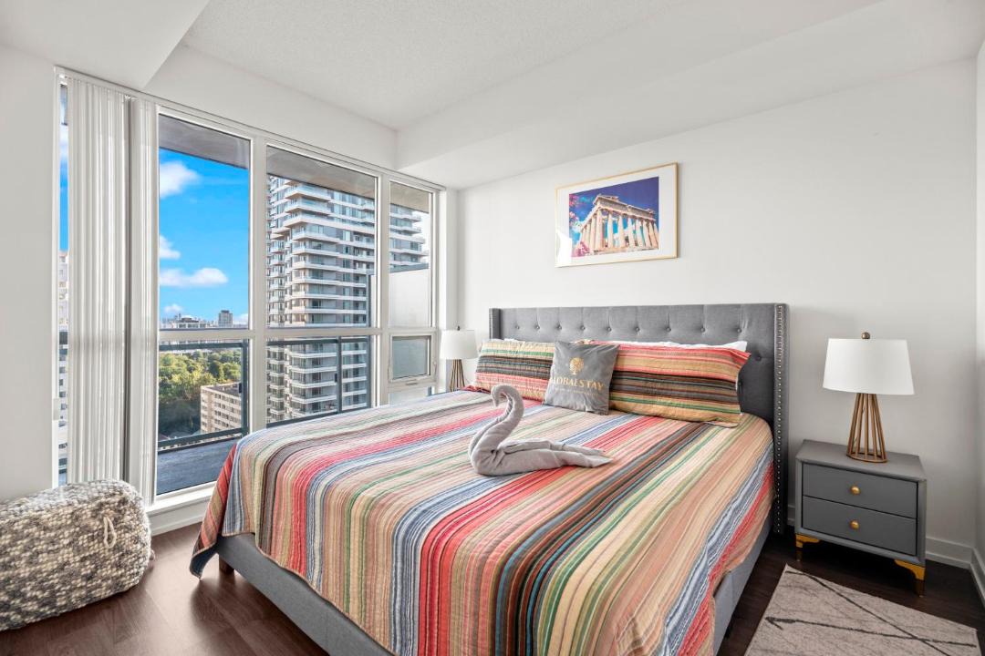 Photo of Bedroom in Yonge-Eglinton