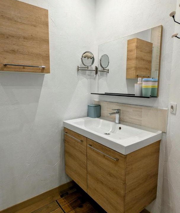 Photo of Bathroom in Villy-le-Moutier