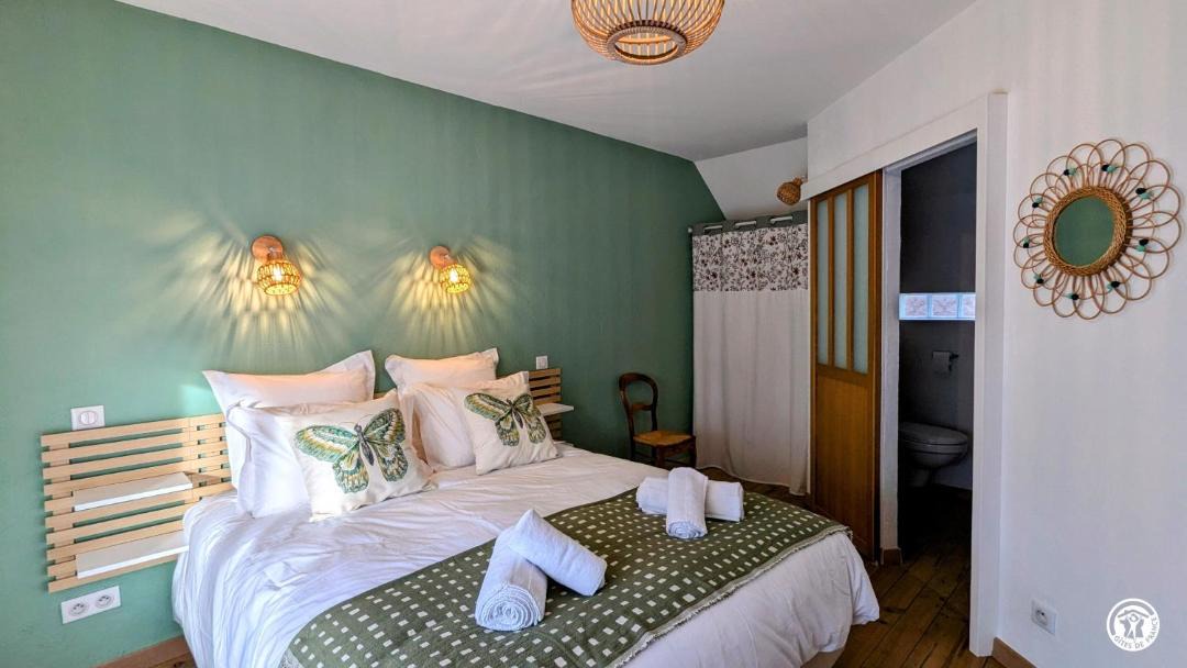 Photo of Bedroom in Villy-le-Moutier