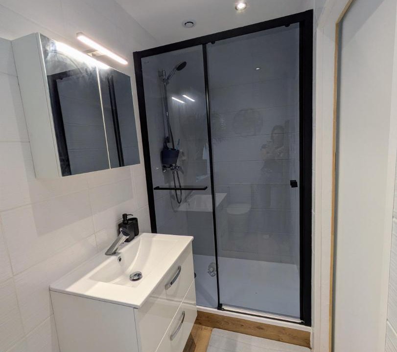 Photo of Bathroom in Marquise