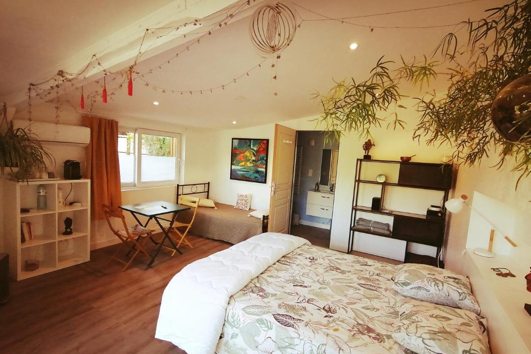 Photo of Bedroom in Saint-Maixent-l'Ecole