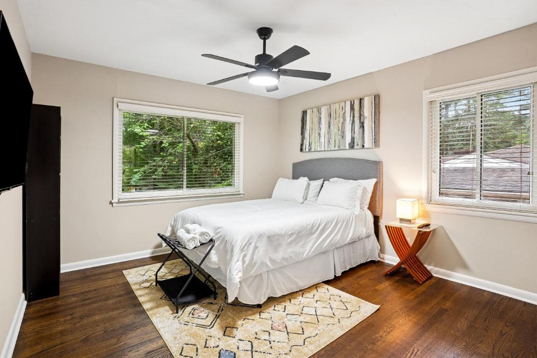 Photo of Bedroom in Collier Heights