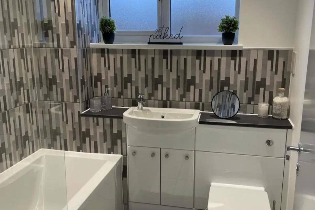 Photo of Bathroom in East Hagbourne