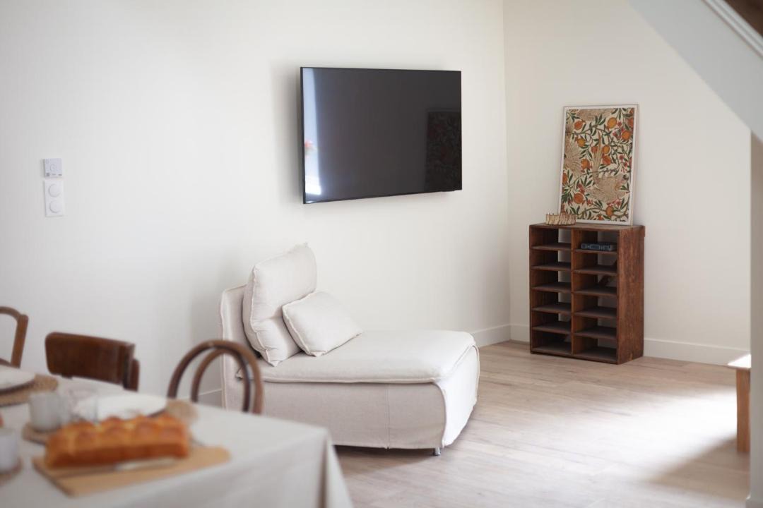 Photo of Others in Givry