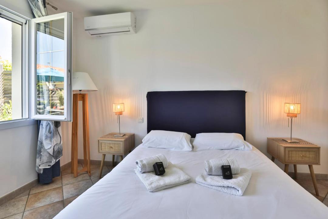 Photo of Others in LʼIle-dʼOlonne