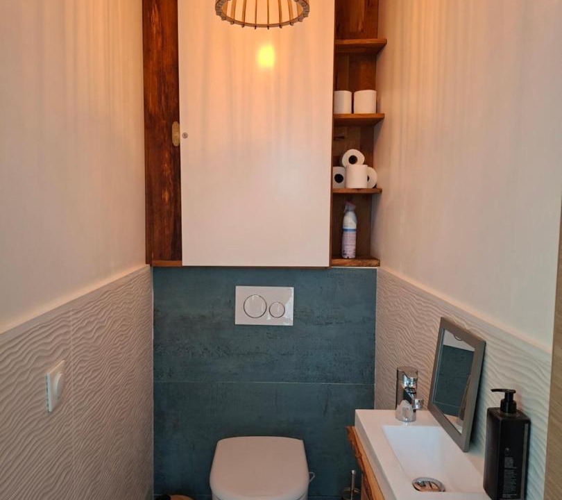 Photo of Bathroom in Flexanville
