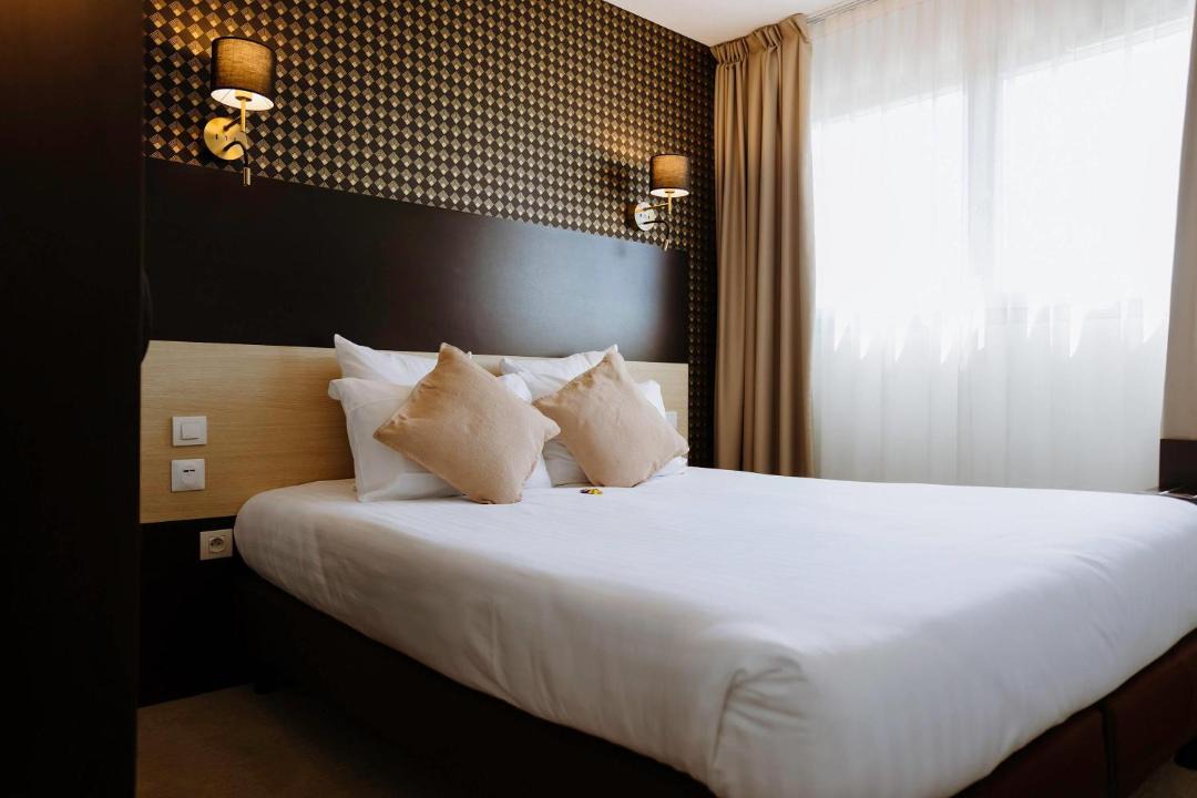 Photo of Bedroom in Saint - Martin - du - Touch