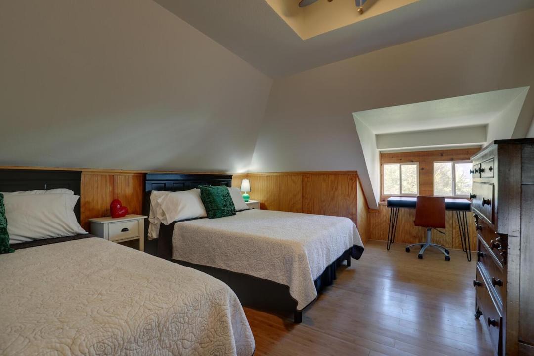 Photo of Bedroom in Hannibal