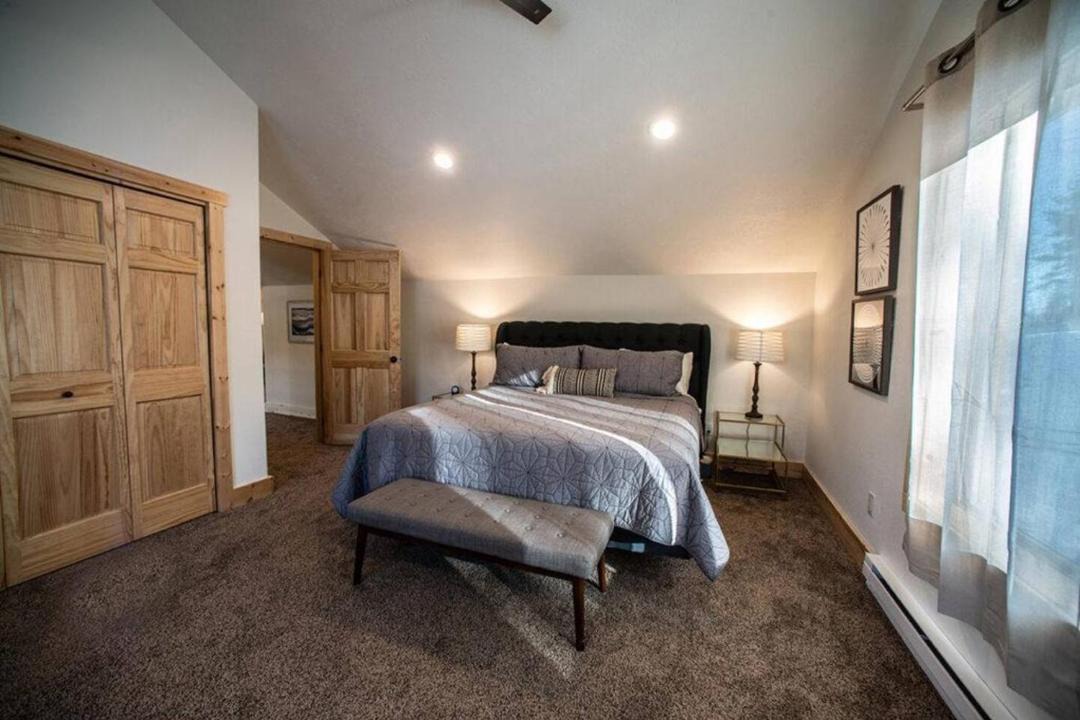 Photo of Bedroom in Lead
