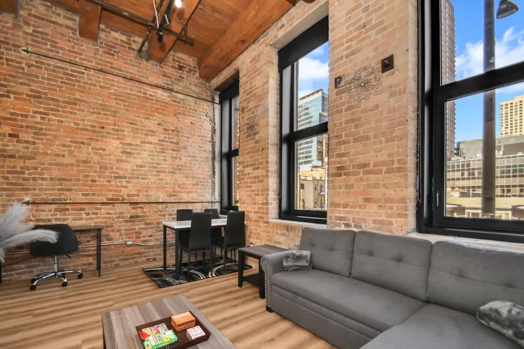 Photo of Others in Near North Side